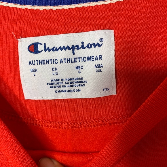 Champion Women’s Sweatshirt NWT - Picture 3 of 4
